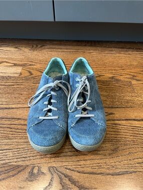 Ahnu Belgrove Blue Suede Walking Trail Sneakers Women's Size 9 AF2518DSSB